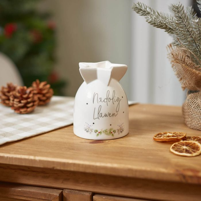 Nadolig Llawen wax melt burner - Festive Foilage
