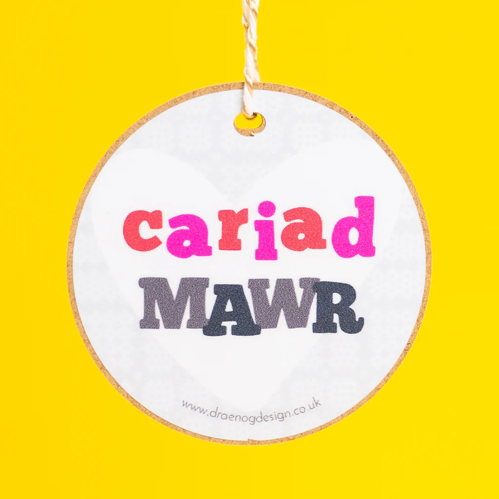Decoration - Cariad Mawr (Big Love)