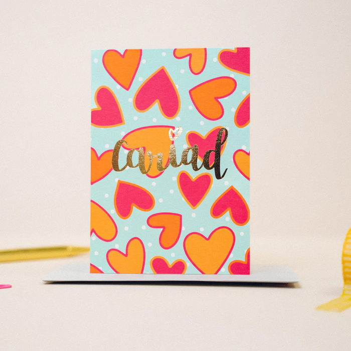 Love card 'Cariad' foil & hearts
