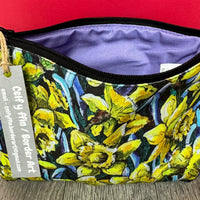 Daffodil Collection / Casgliad Cennin Pedr: Pouch