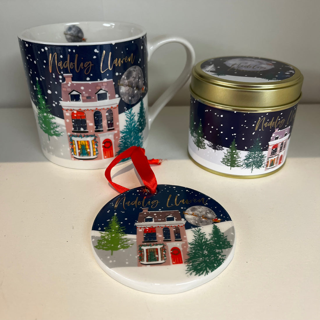Bone China Christmas Mug - Nadolig Llawen - Santa