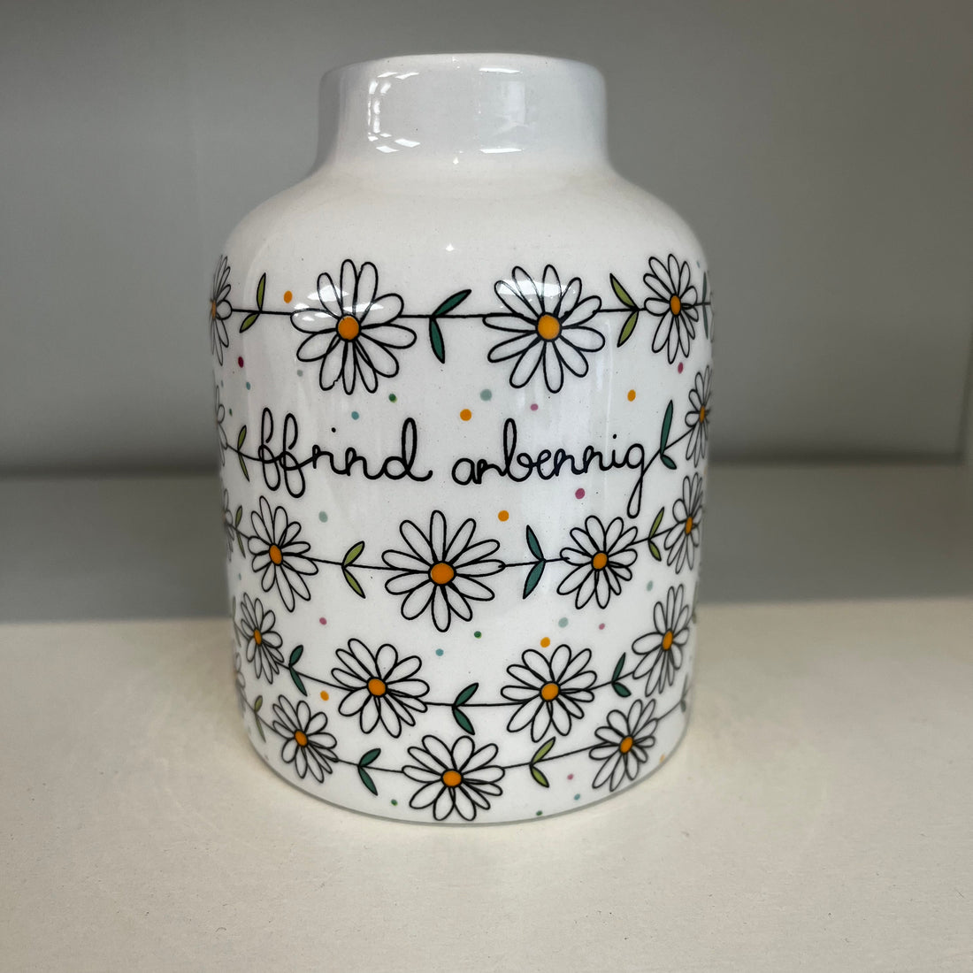 Bud Vase - Ffrind Arbennig - Daisies