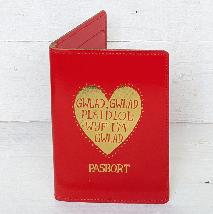 Welsh Leather Passport Cover - Gwlad Gwlad - Red