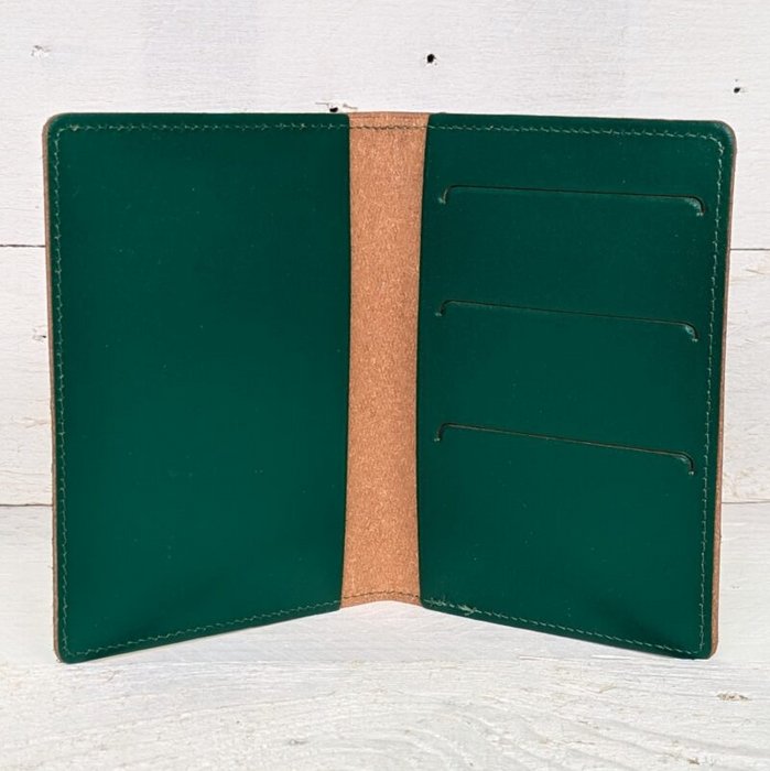 Welsh Leather Passport Cover - Hen Wlad fy Nhadau - Green