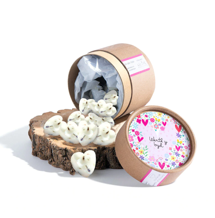Welsh Wax Melts - Werth y Byd