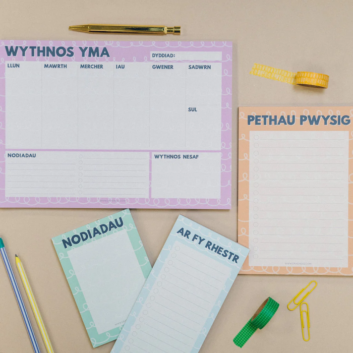 'Wythnos Yma' weekly planner pad A4