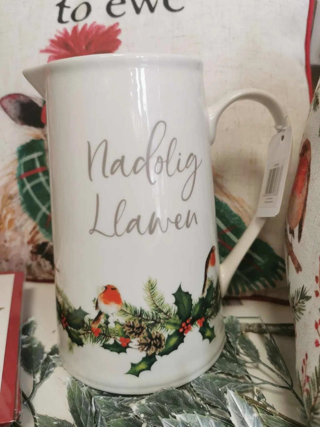 Nadolig Llawen large jug vase - Robins & Foilage