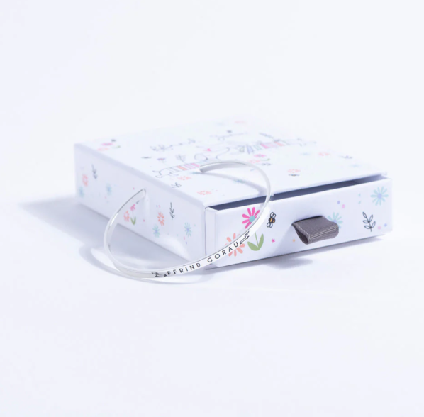 Silver plated bangle - Ffrind Gorau