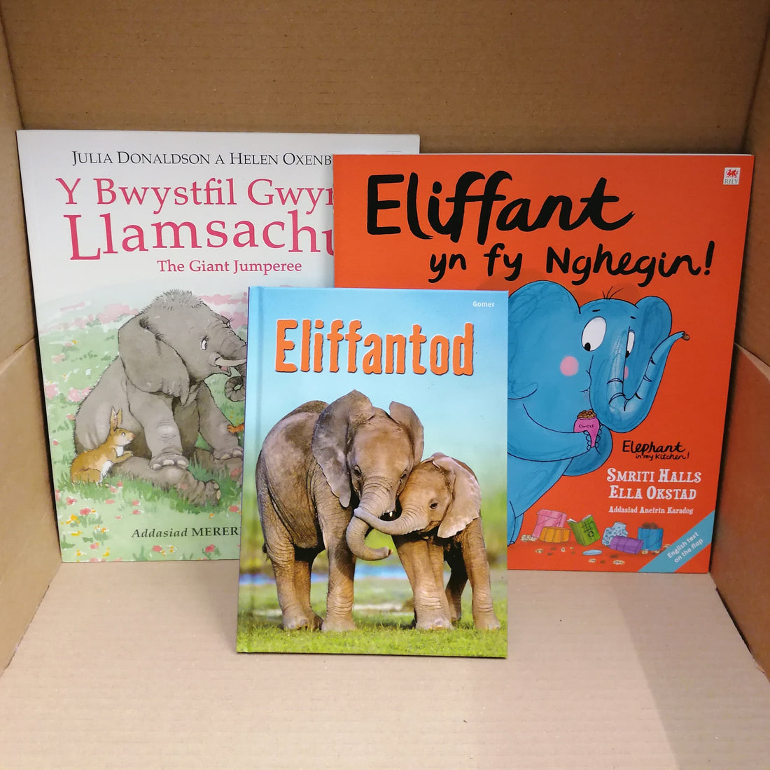 Mystery £10 book box for children aged 3-6 years