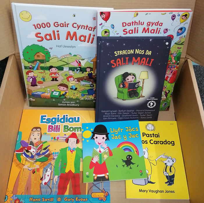 Mystery £30 book box for children aged 3-6 years