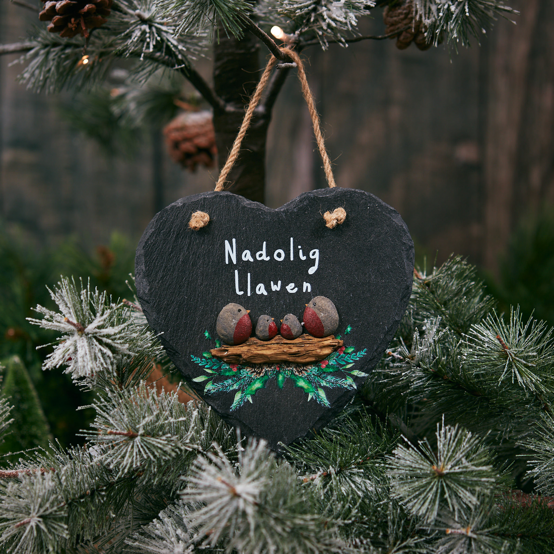 Nadolig Llawen slate hanging heart - robins