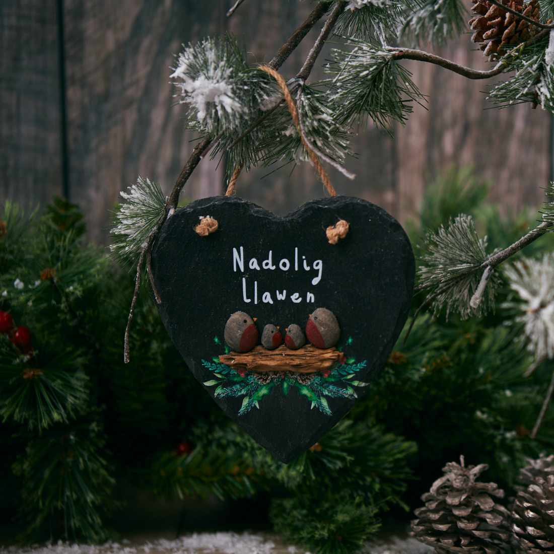 Nadolig Llawen slate hanging heart - robins