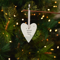 Christmas Heart Hanger - Nadolig Llawen Mamgu / Nain (Grandmother)