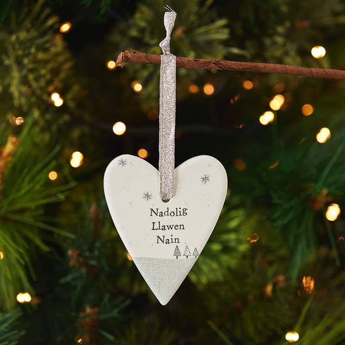 Christmas Heart Hanger - Nadolig Llawen Mamgu / Nain (Grandmother)