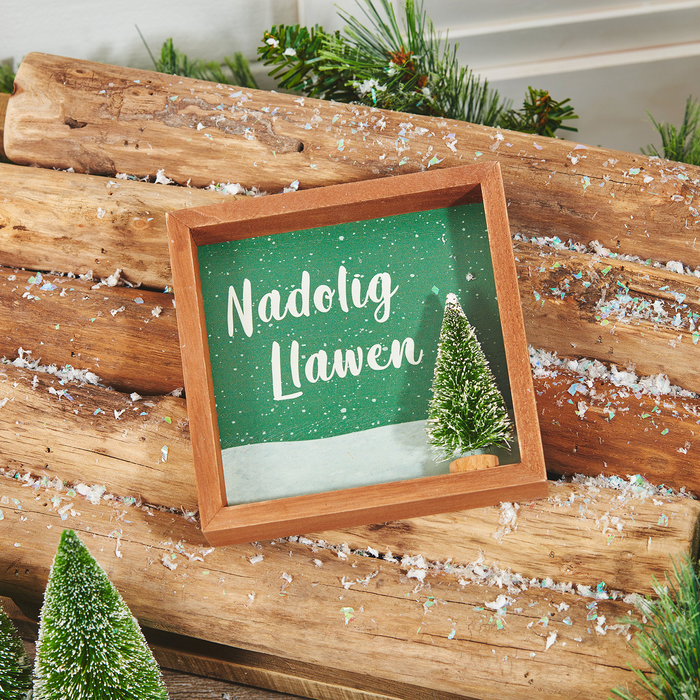 Framed 3D Christmas decoration 'Nadolig Llawen' tree
