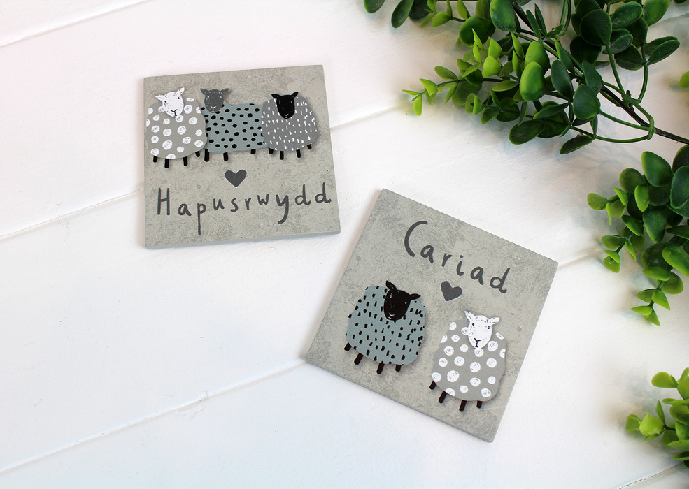 Set of 2 Sheep Coasters - Hapusrwydd / Cariad