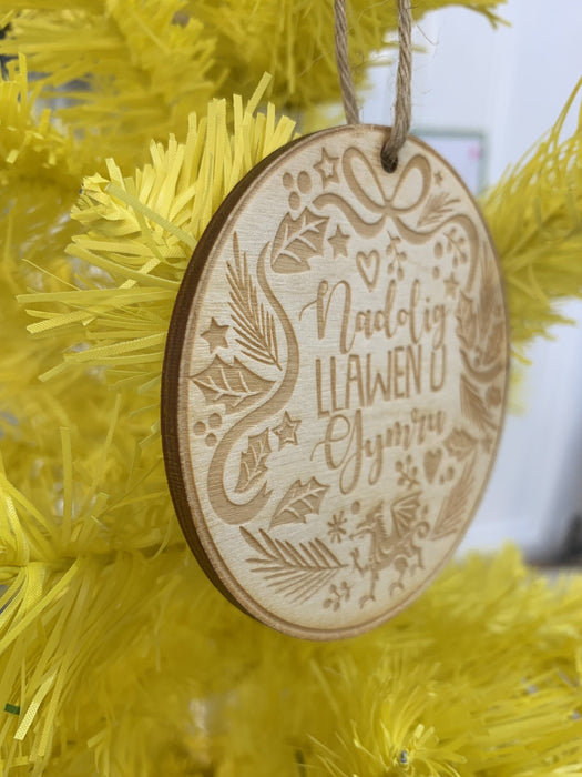 Laser Cut Wooden Christmas Decoration - Nadolig Llawen o Gymru