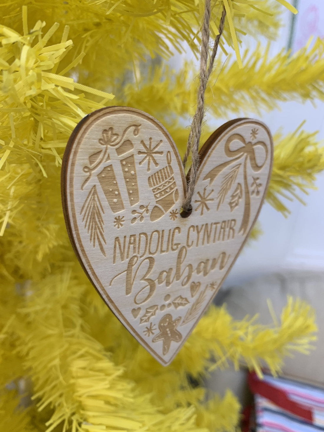 Laser Cut Wooden Christmas Decoration - Nadolig Cynta&