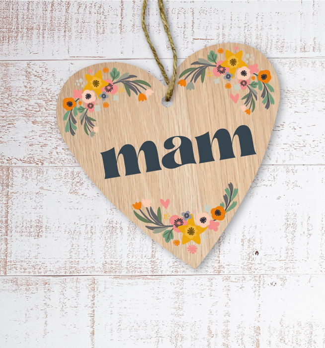 Wooden Gift Decoration 'Mam' Mum