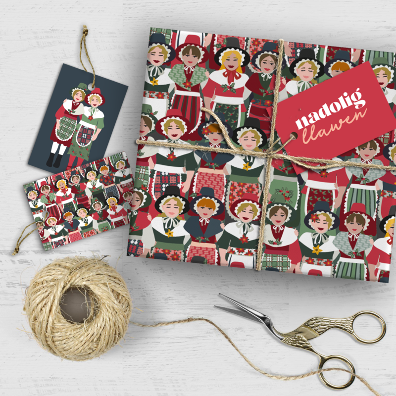 Christmas wrapping paper & tags - Queens of Wales