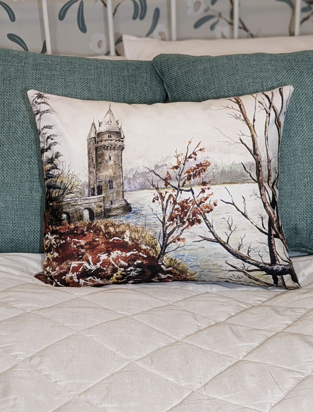 Lake Vyrnwy Collection / Casgliad Llyn Efyrnwy: Cushion