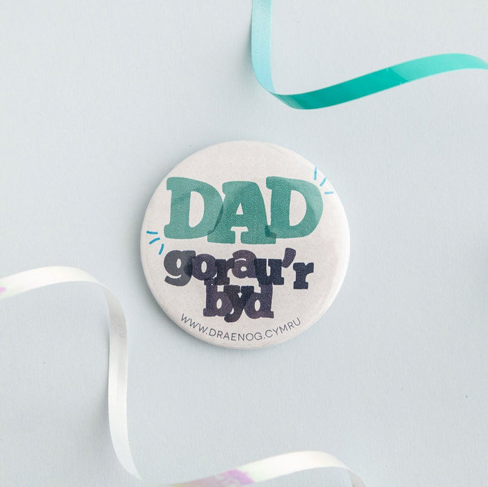 Badge 'Dad gorau'r byd'Best dad in the world badge