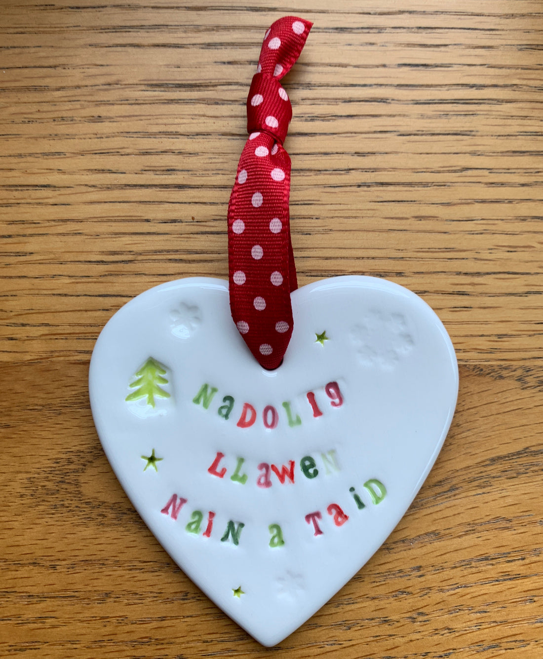 Hand-made Ceramic Heart - Nadolig Llawen Nain a Taid