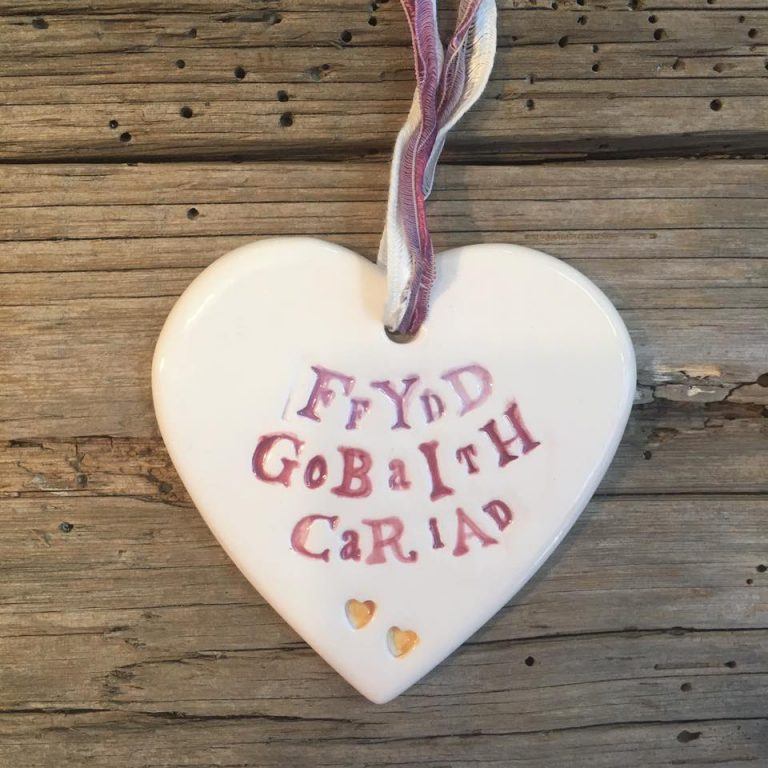 Hand-made Ceramic Heart - Ffydd Gobaith Cariad