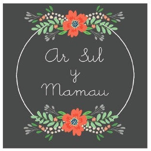Mother's day card 'Ar Sul y Mamau' floral wreath