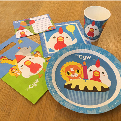 Cyw Party Invites